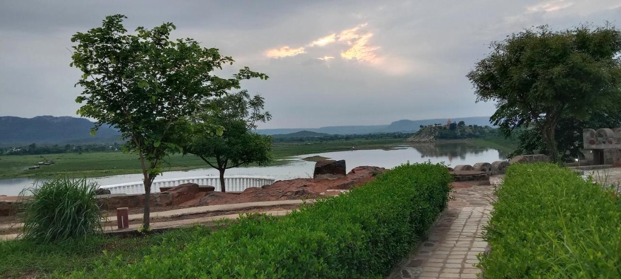 Prime Neelkanth Forest Retreat Resort Tehla Kültér fotó